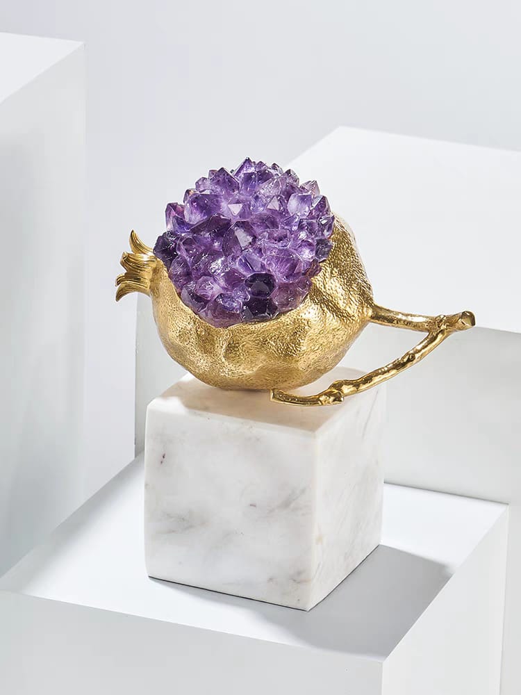 Гранаты из латуни с аметистами на мраморной подставке