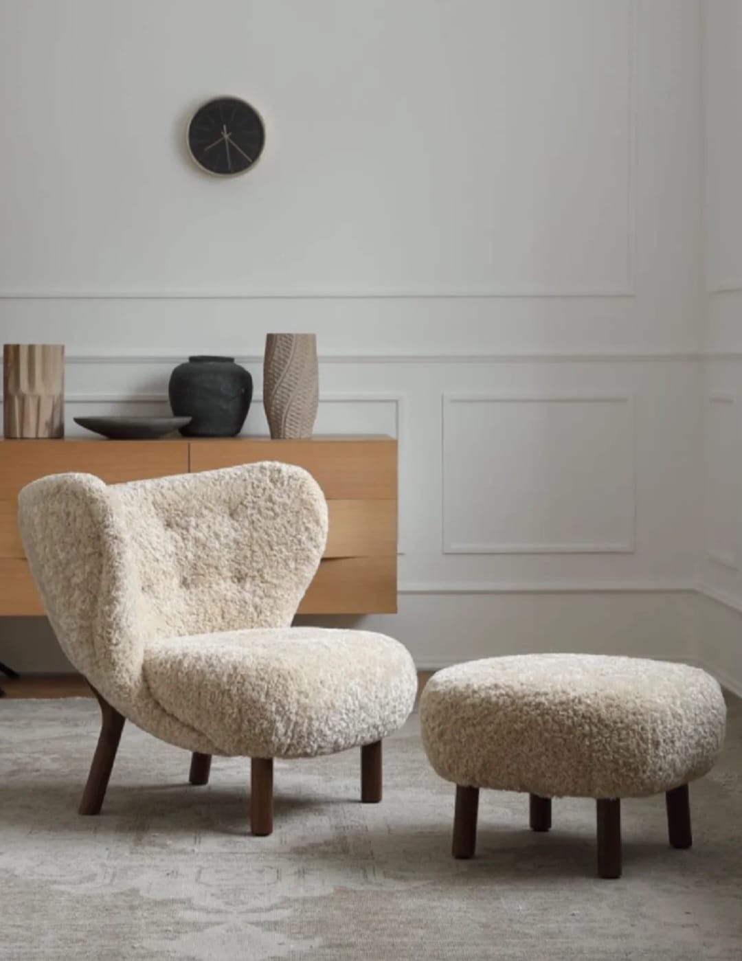 Дизайнерское кресло Little Petra искусственная овчина