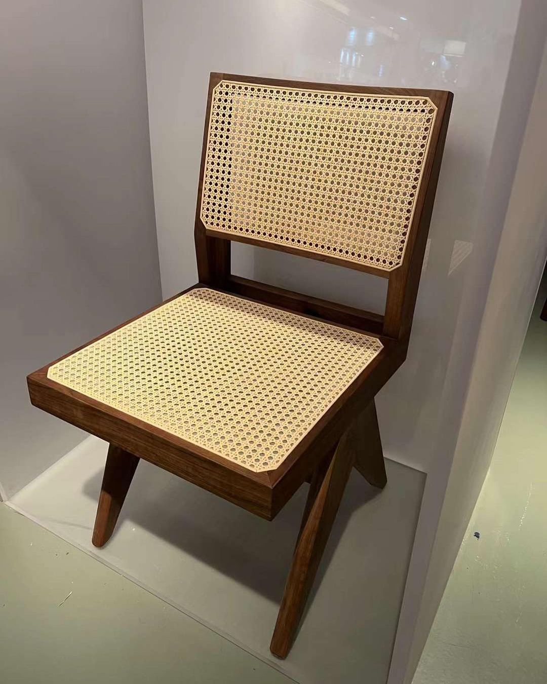 Кресло с сеточкой Eichholtz Chair Romee